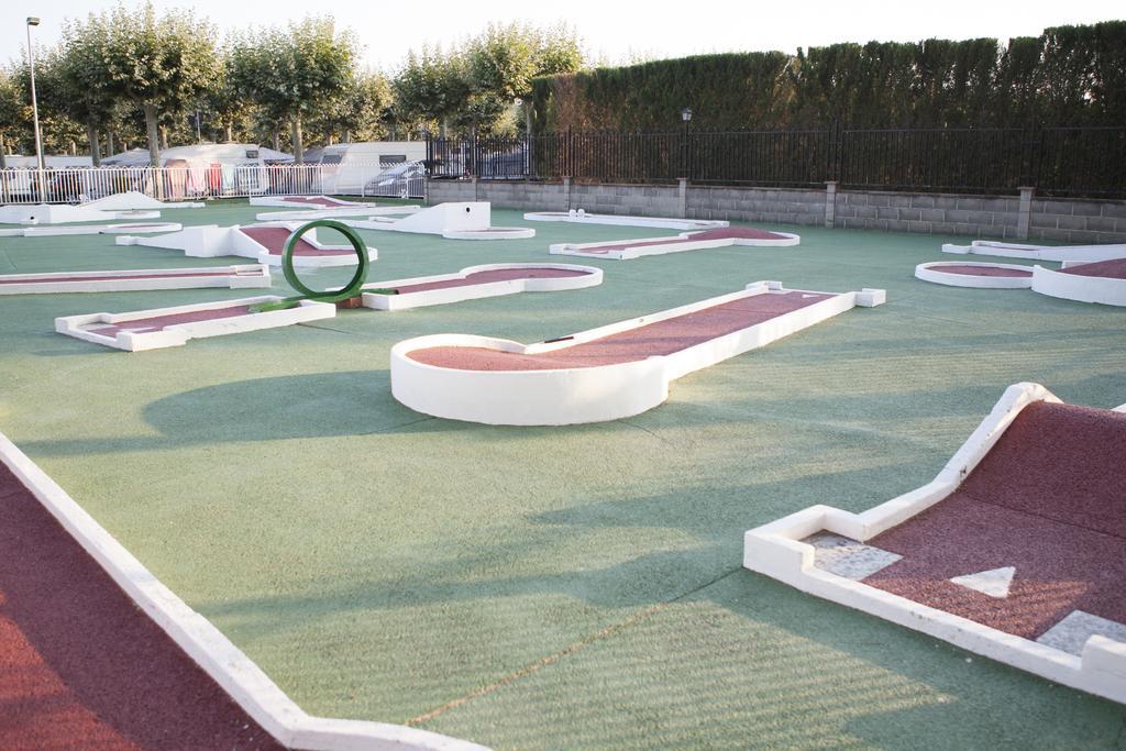 Camping Riembau Platja d'Aro Exterior foto